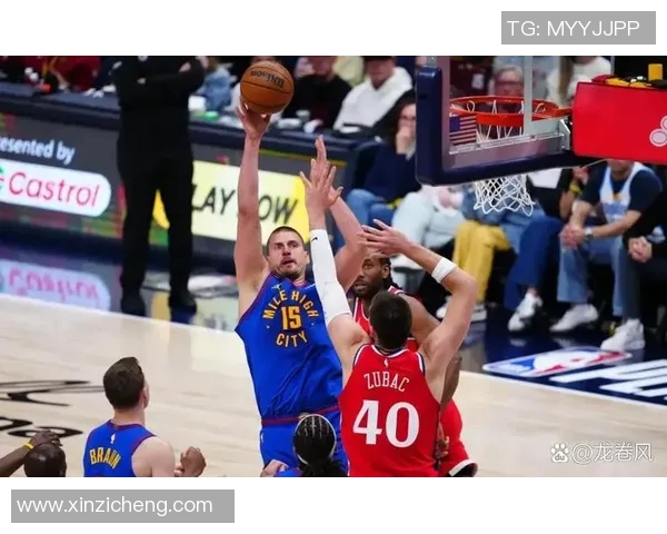 勇士与掘金季后赛第四场激战回顾球星表现与战术分析