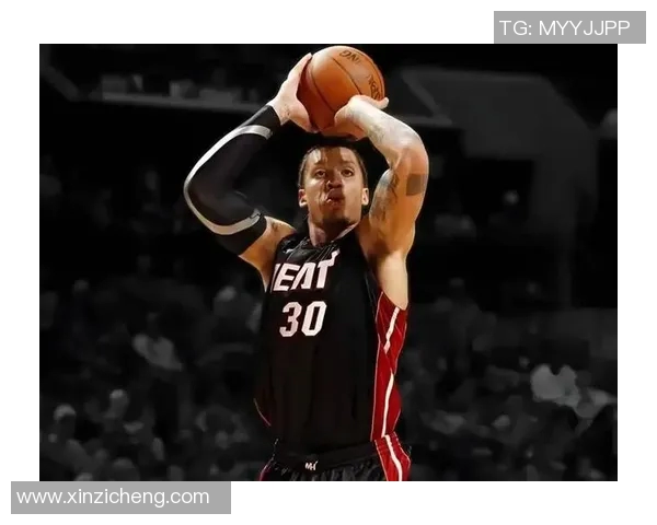 76人热火退役赛精彩回顾球迷共庆传奇球员辉煌时刻